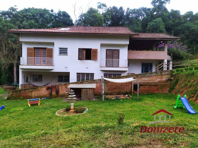 #4692 - Casa para Venda em São Roque - SP