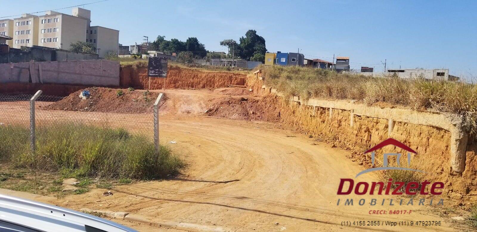 Vende-se - Terrenos no Bairro Outeiro da Passárgada, /Cotia