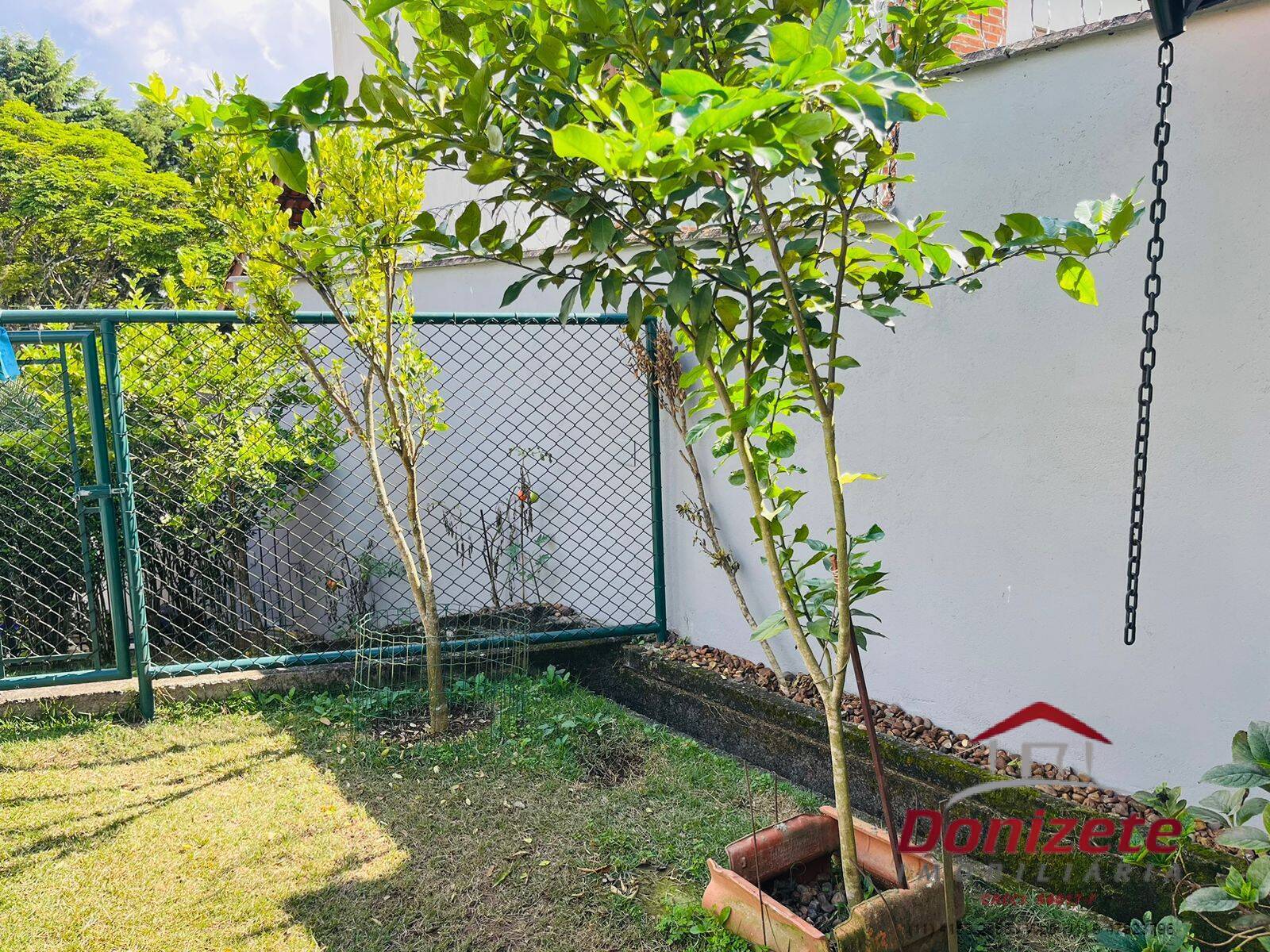 Casa á em condomínio - Cotia / São Paulo
