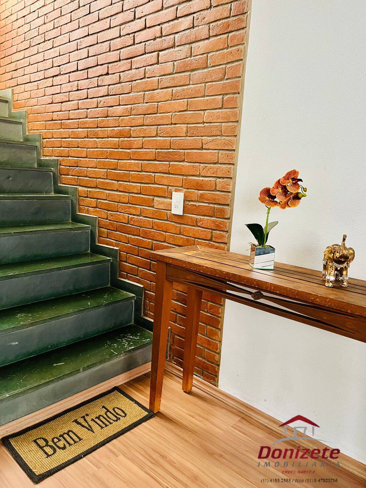 Casa á em condomínio - Cotia / São Paulo