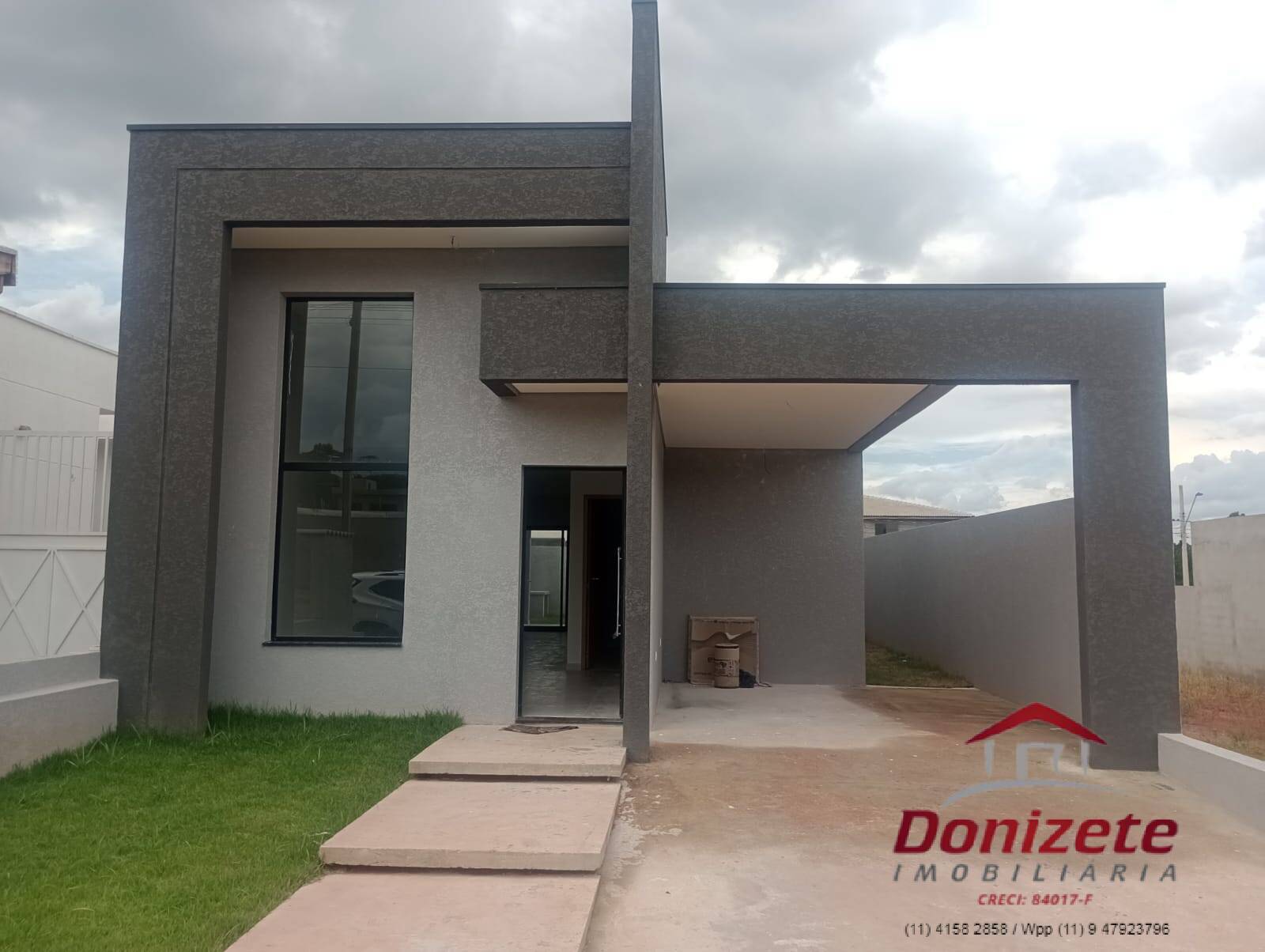 Casa à Venda em Concomínio - Caucaia do Alto - Cotia, SP