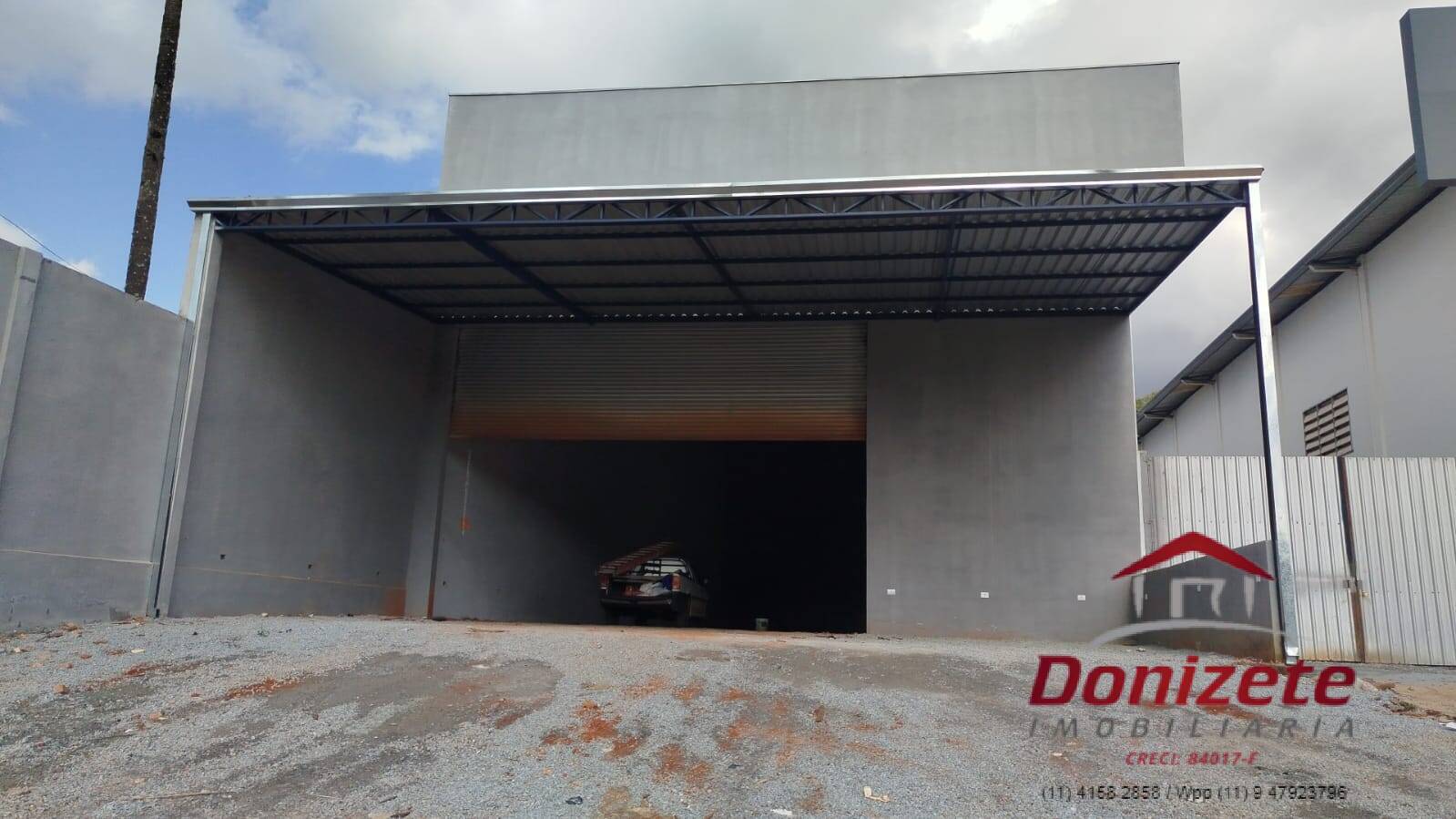 Galpão Industrial e Comercial para Locação - Bunjiro Nakao - Cotia, SP