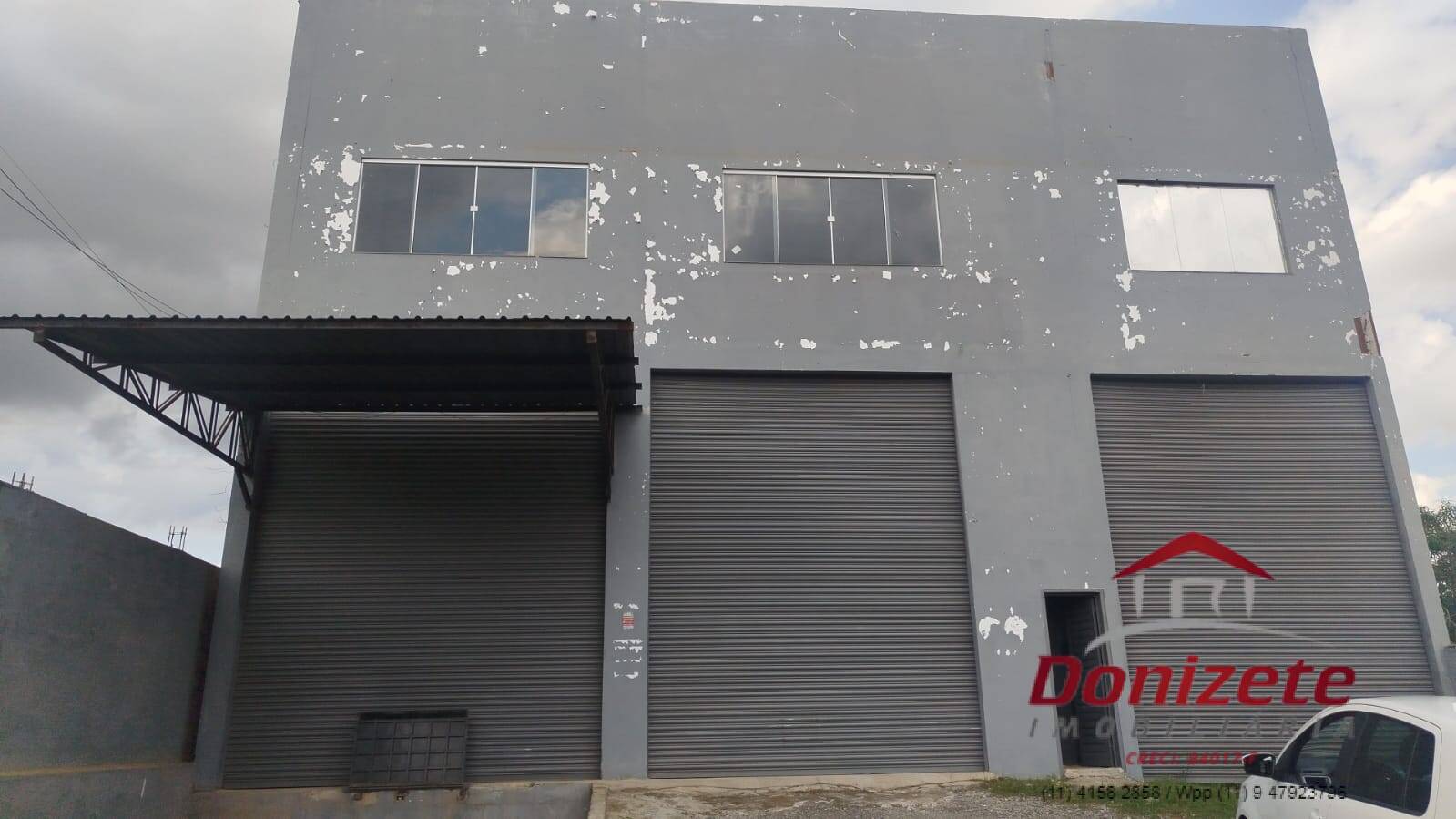 Galpão Industrial e Comercial para Locação - Bunjiro Nakao - Cotia, SP